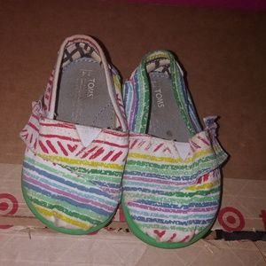 Toms